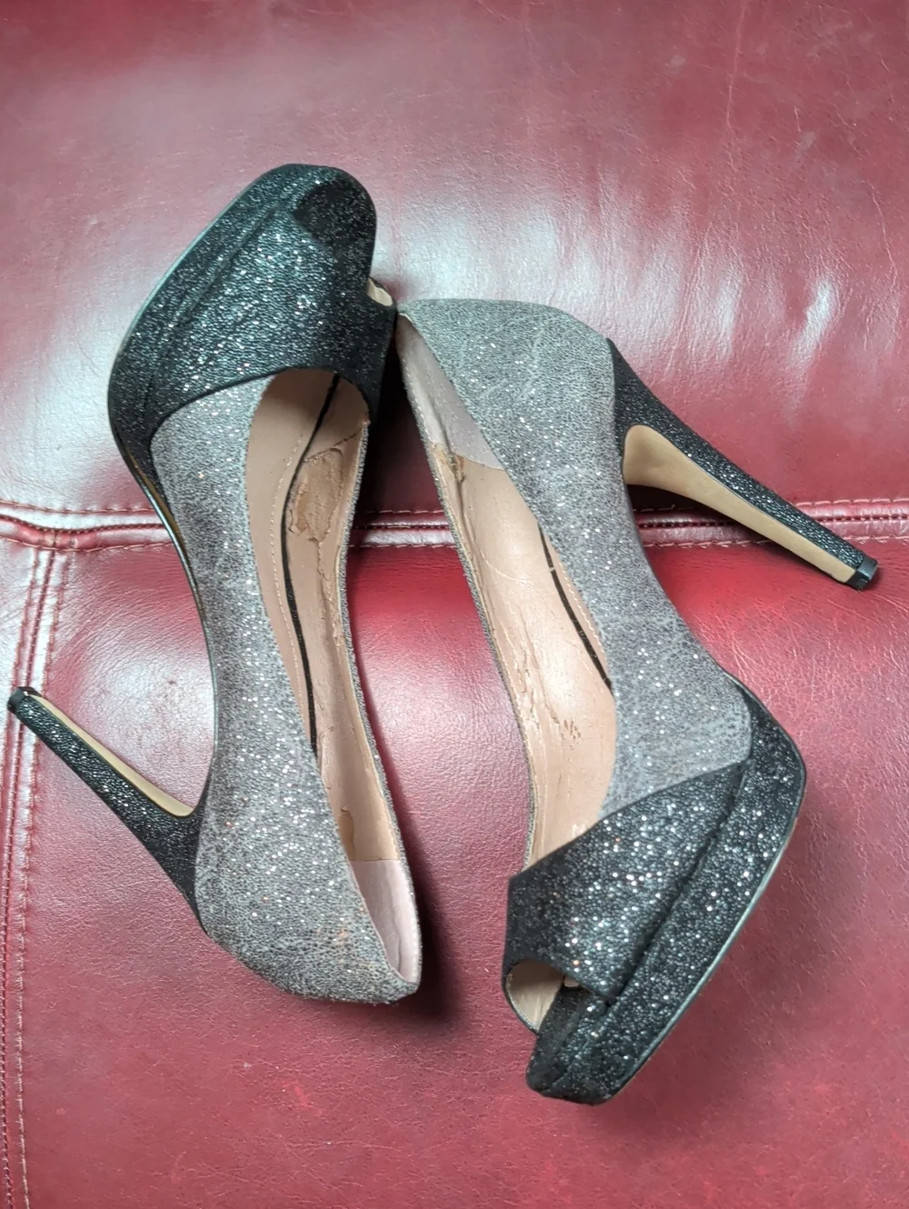Vince Camuto Two-Tone Glitter Peep-Toe Pumps - Black & Sliver Size 6